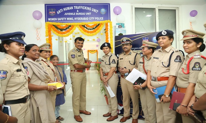 Launch of Victim Support Unit by cp cv anand